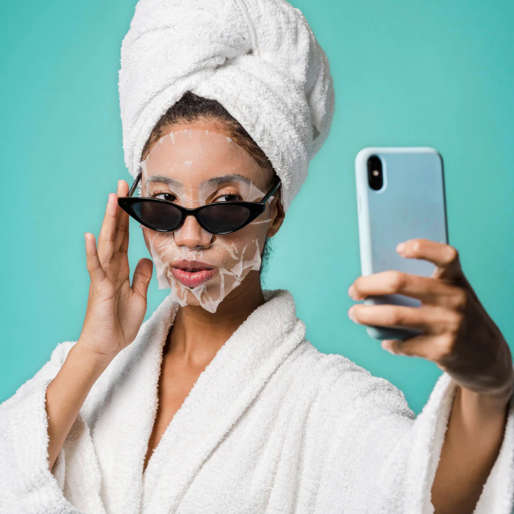 Fleeky Collagen Sheet Mask & Dermaroller - Image 2
