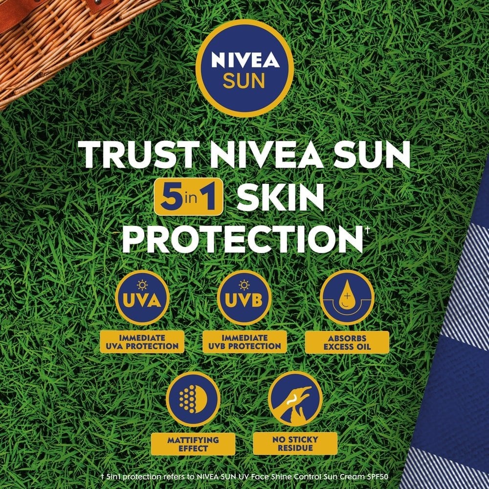 Nivea Sun Protect & Moisture Sun Cream Spray SPF15 200ml - Image 5